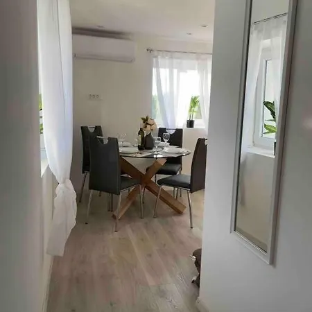 Apartman Toni Skradin Exterior photo